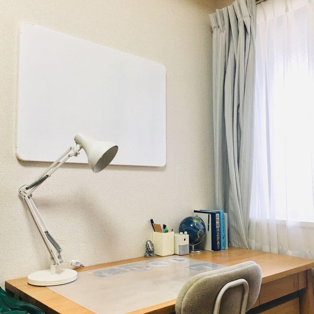 IKEAのVEMUND ヴェムンド ホワイトボード/マグネットボードを設置しま