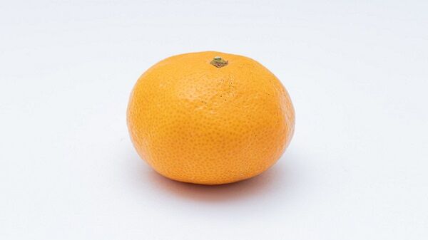 箱で買ったミカンにアカンミカン