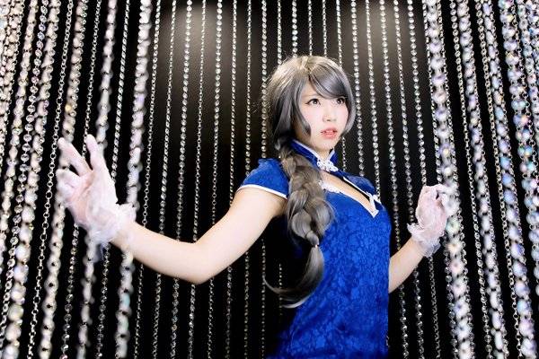 人気コスプレイヤーのえなこさんのチャイナドレスコスｗｗｗ
