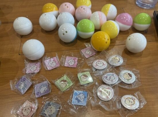くら寿司で一万八千円分食べてちいかわフィギュアゼロ「ごめんだけど、店員さん抜いてます？」