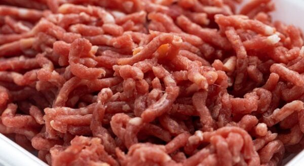 「なぜ生の肉を食べたがる人が多いのか理解できない。人生を賭けるほどのうまさかよ？」