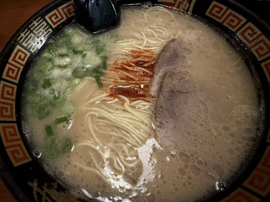「ニューヨークの一蘭はラーメンとビールで7000円。さらに替え玉は600円だ！」