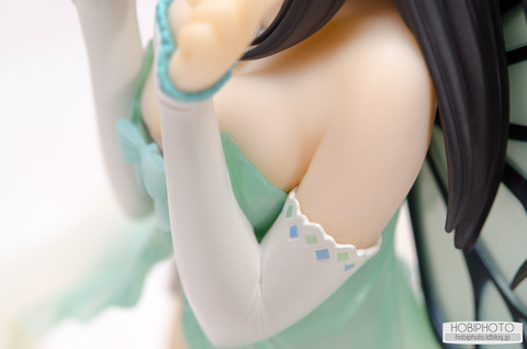08324