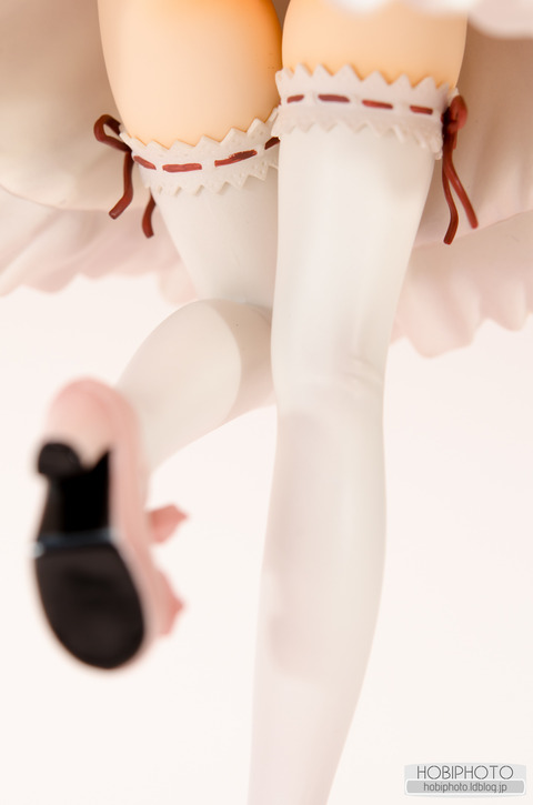 08573
