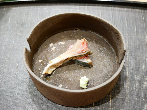 P1840682