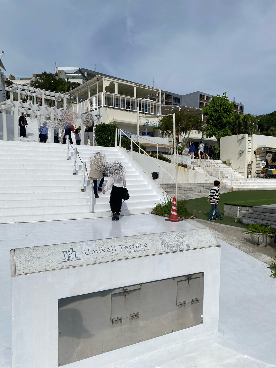 沖縄編①「瀬長島ウミカジテラス」 : antonグダグダ備忘録
