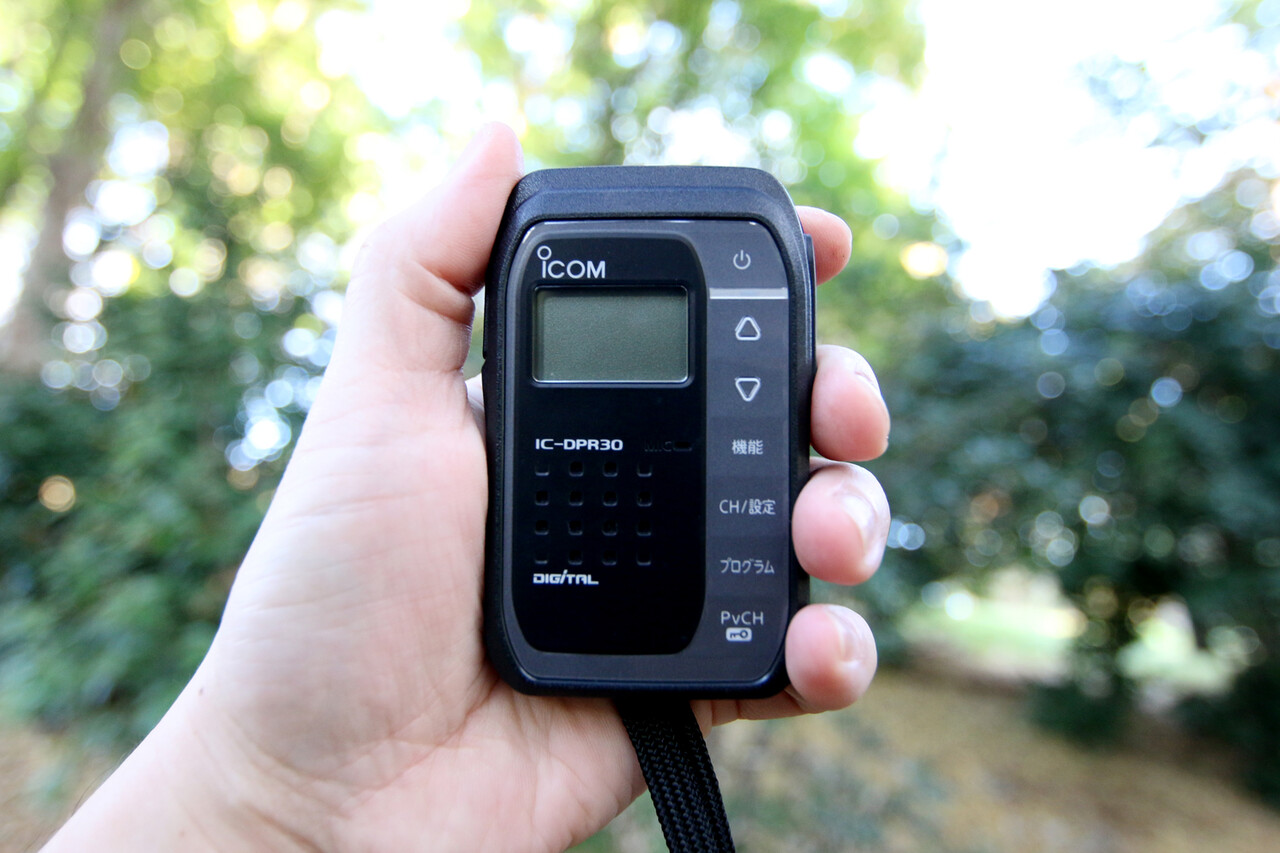 ICOM IC-DPR30 デジタル簡易無線☆免許不要 携帯が使えない山で会話