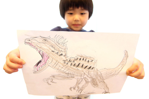 化石　7歳　子供の絵　ティラノサウルス　インドミナスレックス 化石7歳子供の絵ティラノサウルスインドミナスレックス