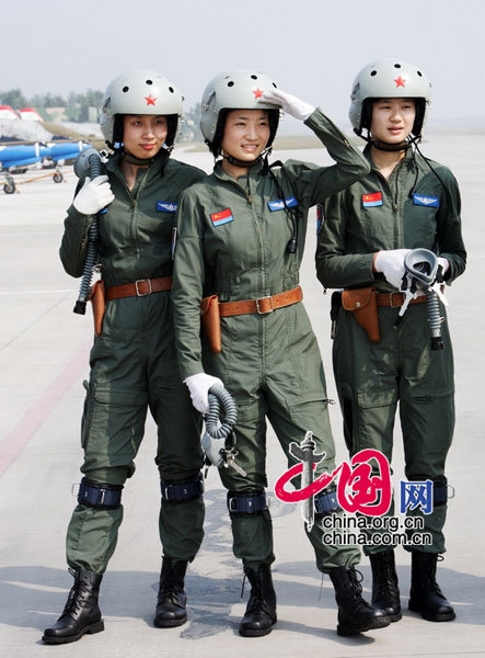 中国空軍 美人女性パイロット アヌビスの本社第一工場 中国空軍 美人女性パイロット アヌビスの本社第一工場