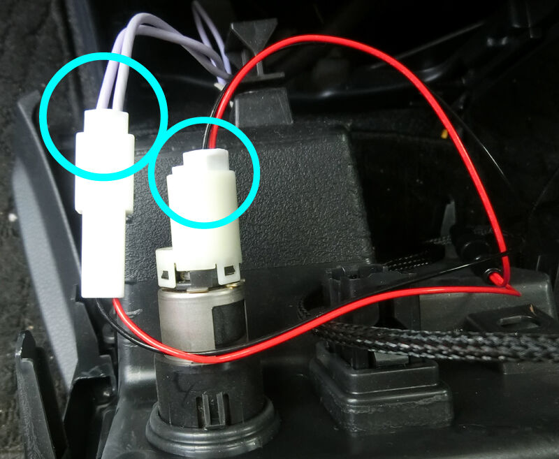 Qc3 0デュアルusbポート トヨタ車用 の取り付け ｙａｍ の何でもブログ2