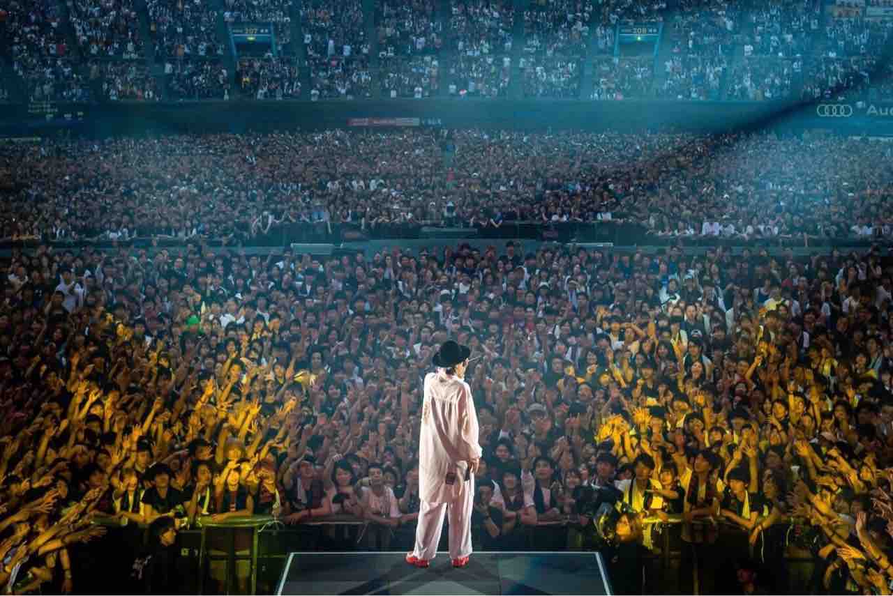 ライブレポ Radwimps Anti Anti Generation Tour 19 初のスタジアム公演で見えた 過渡期であるが故の不完全さ 夢番地日記 ライブレポ Radwimps Anti Anti Generation Tour 19 初のスタジアム公演で見えた 過渡期であるが故の不完全さ 夢番地日記