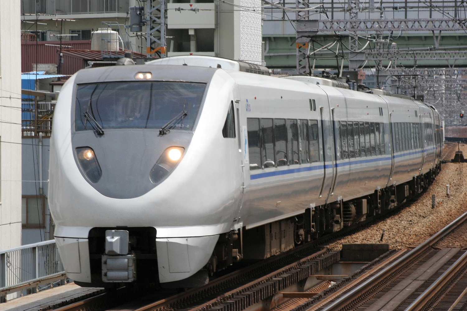 JR西】683系「ユニバーサルエクスプレス」 : 写真あげ庫