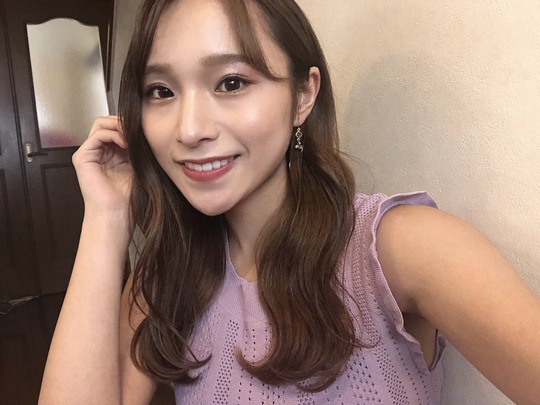 AKB48左伴彩佳の美乳スタイル