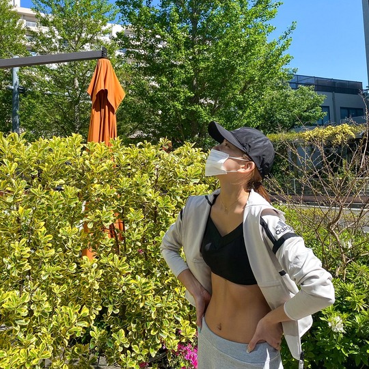 サイバージャパンKAREN美ボディ