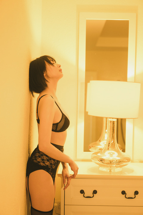 岡田紗佳写真集　おかぴのぴ8