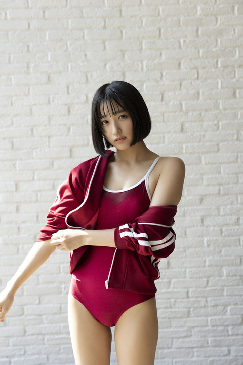 水野瞳スクール水着グラビア