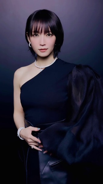 吉岡里帆すっぴんからのメイク (13)