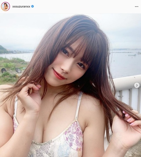 SKE48山内鈴蘭SPA水着グラビア
