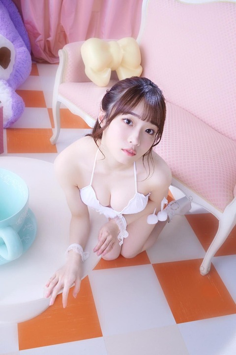 #ババババンビ岸みゆ水着グラビア