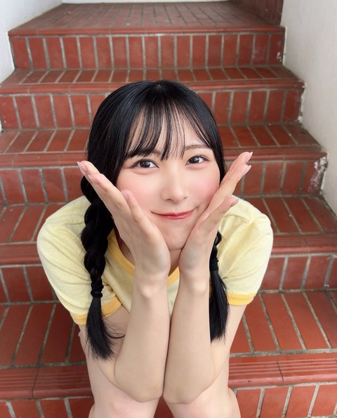 逢田珠里依 週刊プレイボーイ 初水着グラビア