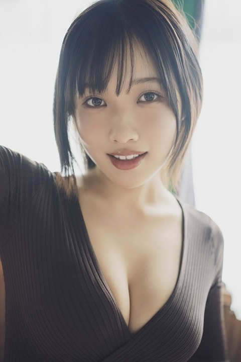 小倉あずさ「グラビアンエイジ」Hカップ水着グラビア