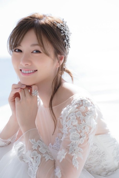 白石麻衣 乃木坂46卒業記念メモリアルマガジン