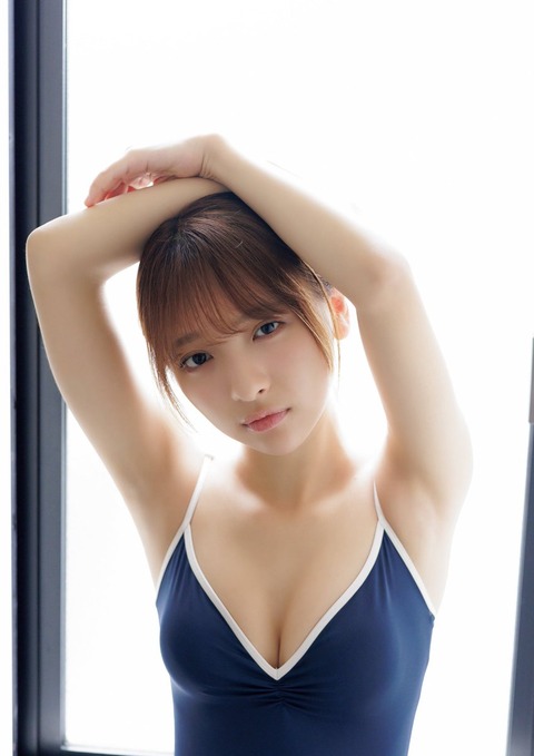 一ノ瀬瑠菜Navy水着グラビア