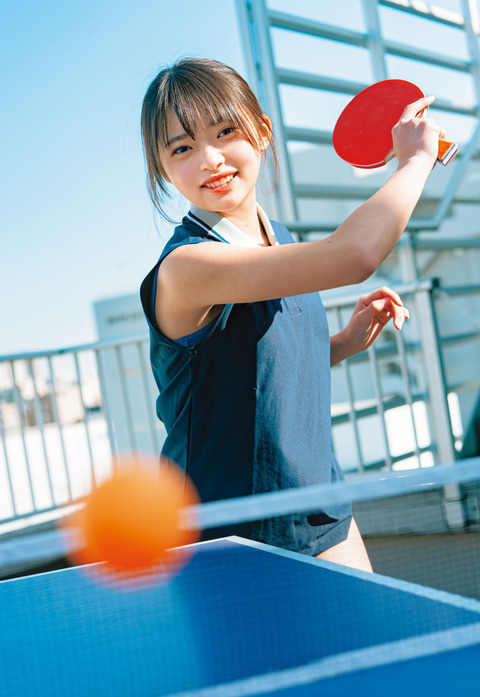 小森香乃ヤンジャン水着グラビア