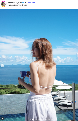 新山千春44歳水着姿
