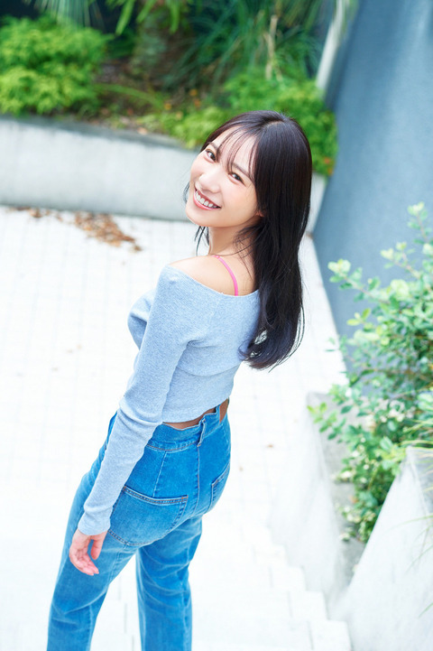 元NMB48横野すみれFLASHランジェリーグラビア
