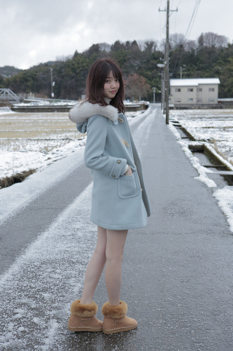 江野沢愛美週プレ水着グラビア