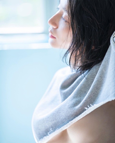 芹那セクシー写真集『Serina.』