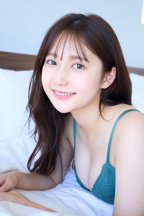 AKB48鈴木くるみ1st写真集
