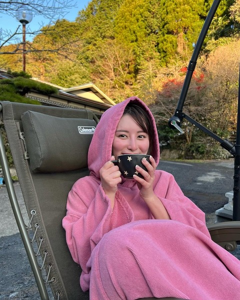 太田江莉奈サウナ水着ショット