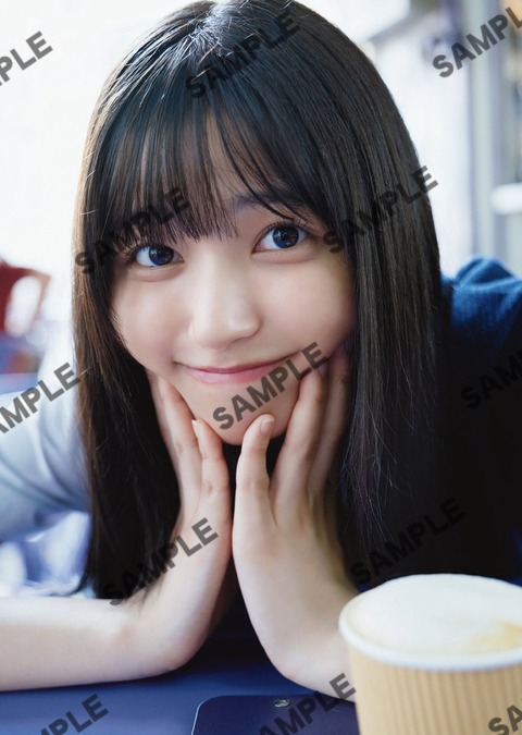 乃木坂46五百城茉央1st写真集「未来の作り方」