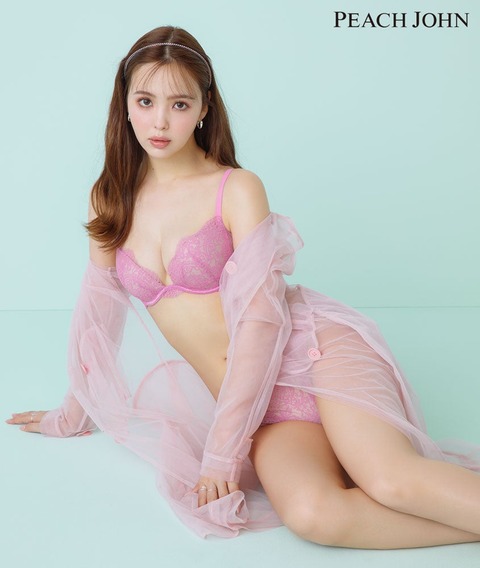 藤田ニコルピーチジョン下着ビジュアル