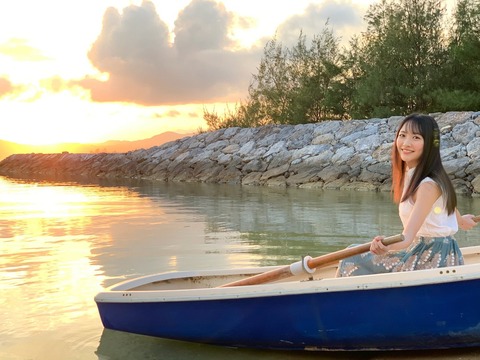 STU48石田千穂1st水着写真集「檸檬の季節」