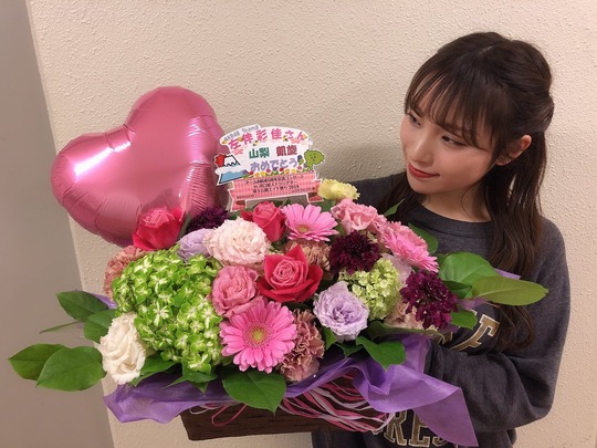 AKB48左伴彩佳の美乳スタイル