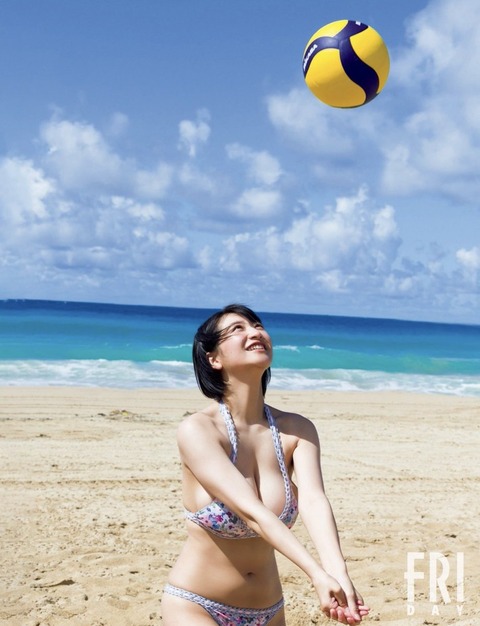 榎原依那1st水着写真集