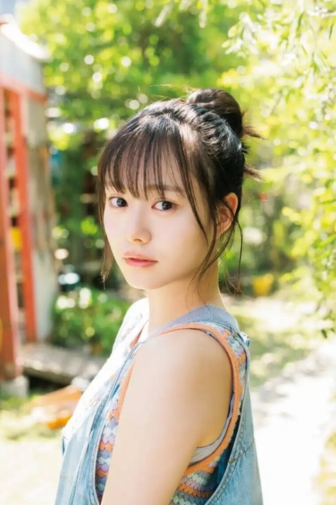 エビ中・仲村悠菜「週刊少年サンデー」グラビア (5)