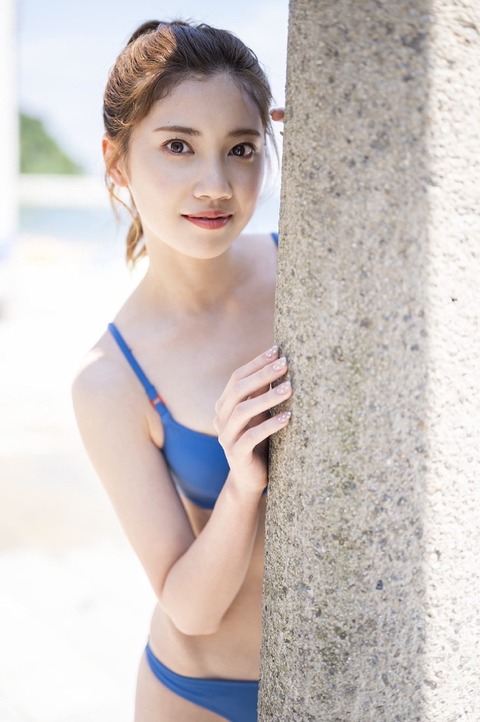 元SKE48北川綾巴1st写真集『君の太陽』