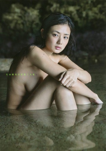 片山萌美