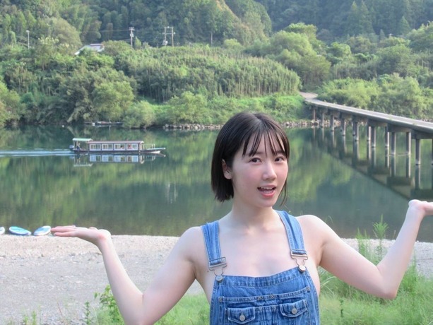 STU48甲斐心愛、1st写真集で裸にオーバーオールか
