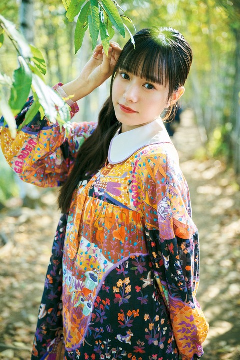 エビ中・仲村悠菜「週刊少年サンデー」グラビア