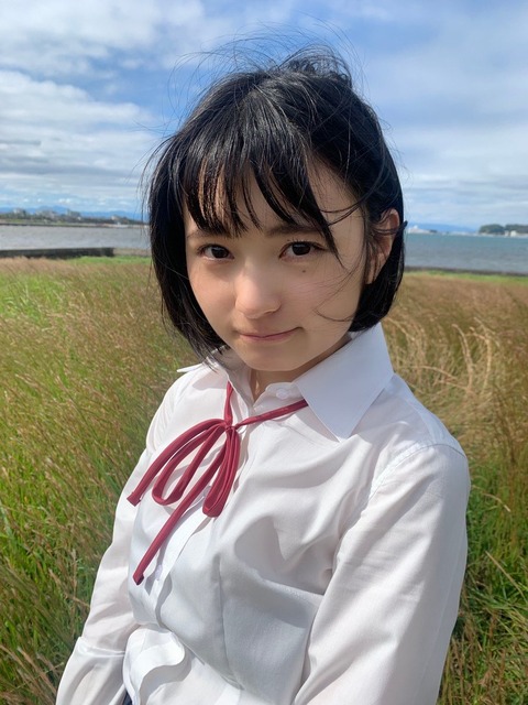 桐原美月カップサイズ水着グラビア