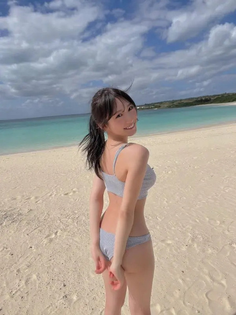元NMB48横野すみれ週プレ水着グラビアオフショット