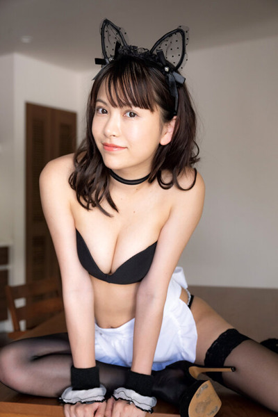 Gカップ鈴木聖1st水着グラビアDVD「ヲタでも恋していいですか?」