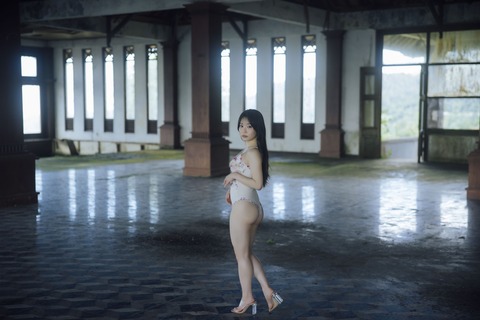 岸みゆ2nd写真集15