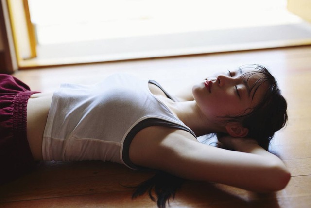 榎本彩乃「週刊プレイボーイ」初グラビア
