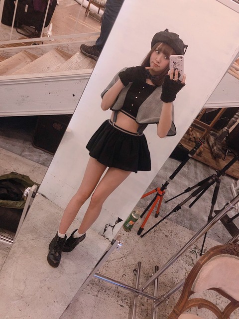 脚が本体のコスプレイヤーアイドル紗雪